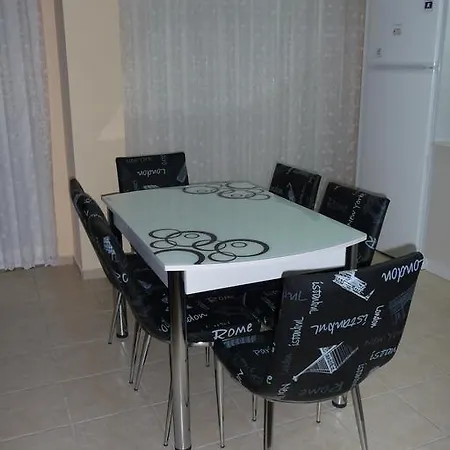 Villa Club Karya *